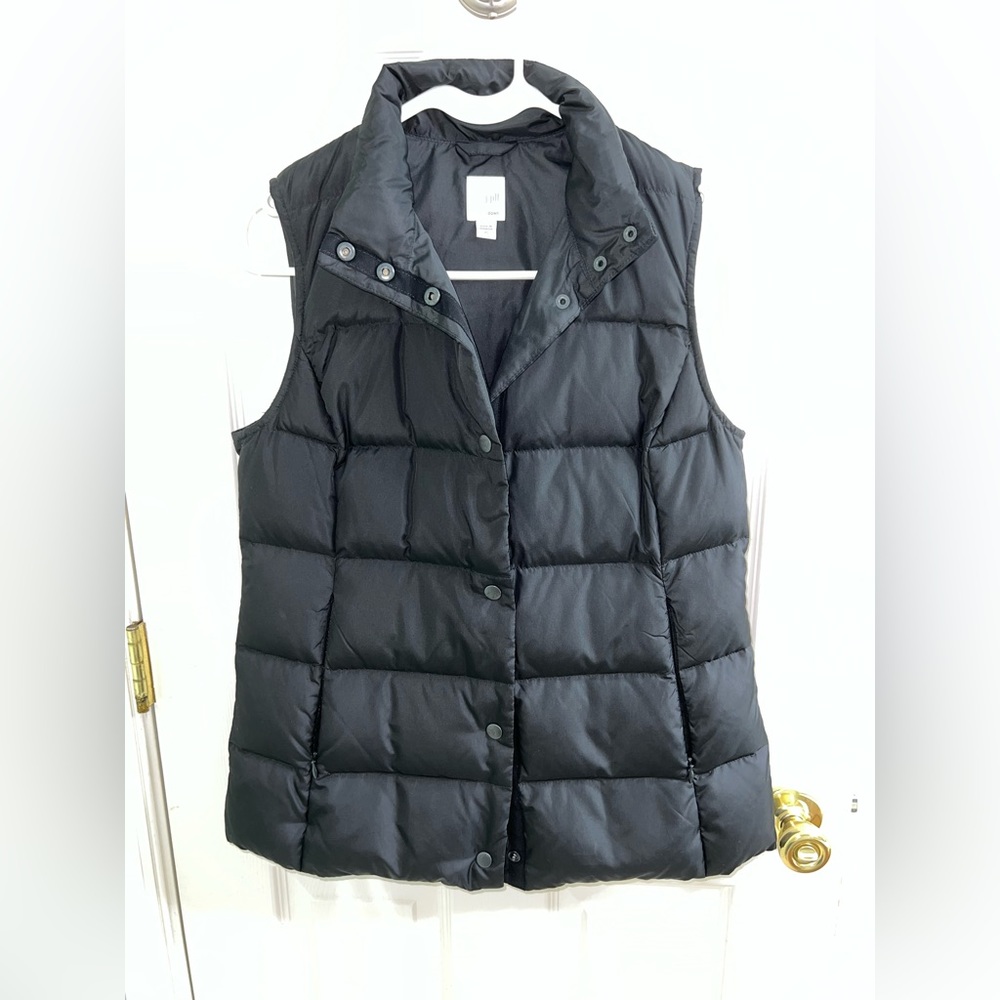 Women’s J.Jill down puffer vest, size XS.